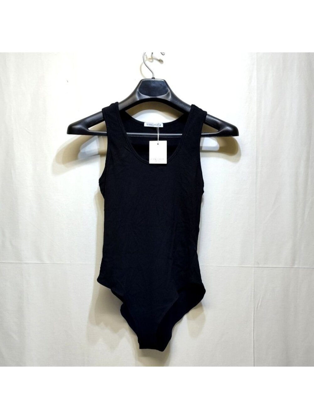 Mangopop Ribbed Tank Top Bodysuit Medium Black Sleeveless Stretchy Women Apparel